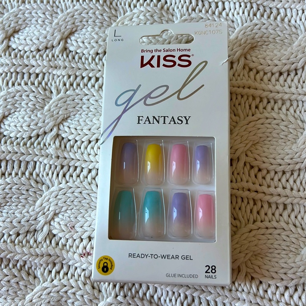 Kiss Gel Fantasy Long Ombré Pastel Glue On Nails